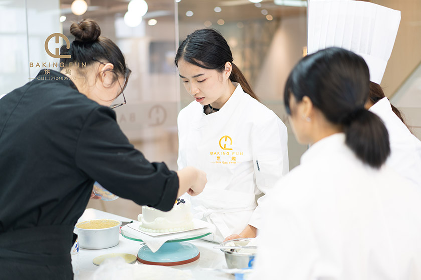 廣州正規的蛋糕烘焙學校有哪些?